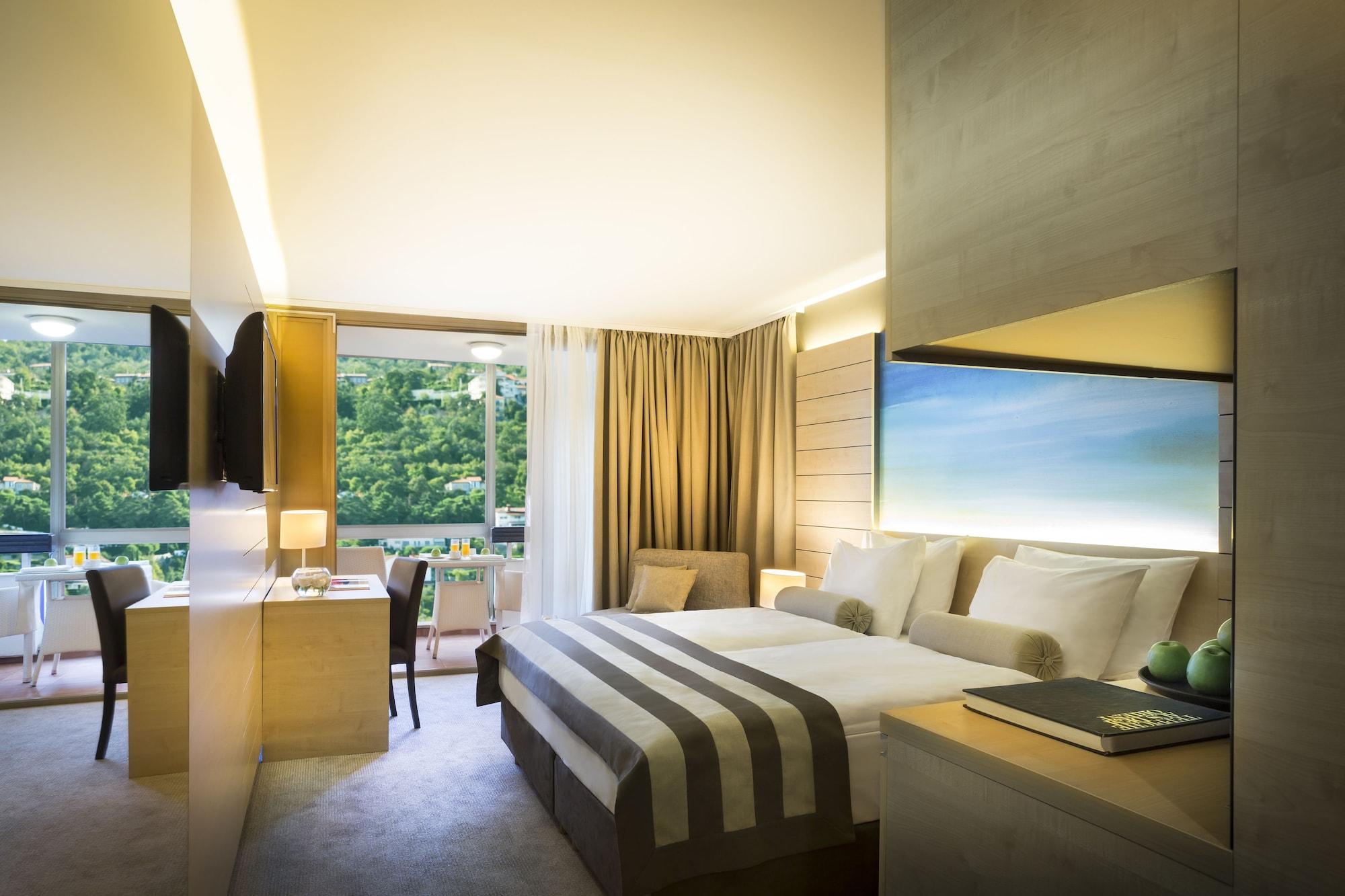Hotel Excelsior - Liburnia Ловран Екстериор снимка