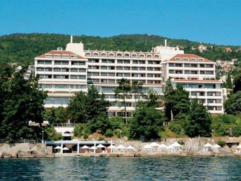 Hotel Excelsior - Liburnia Ловран Екстериор снимка