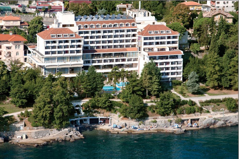 Hotel Excelsior - Liburnia Ловран Екстериор снимка